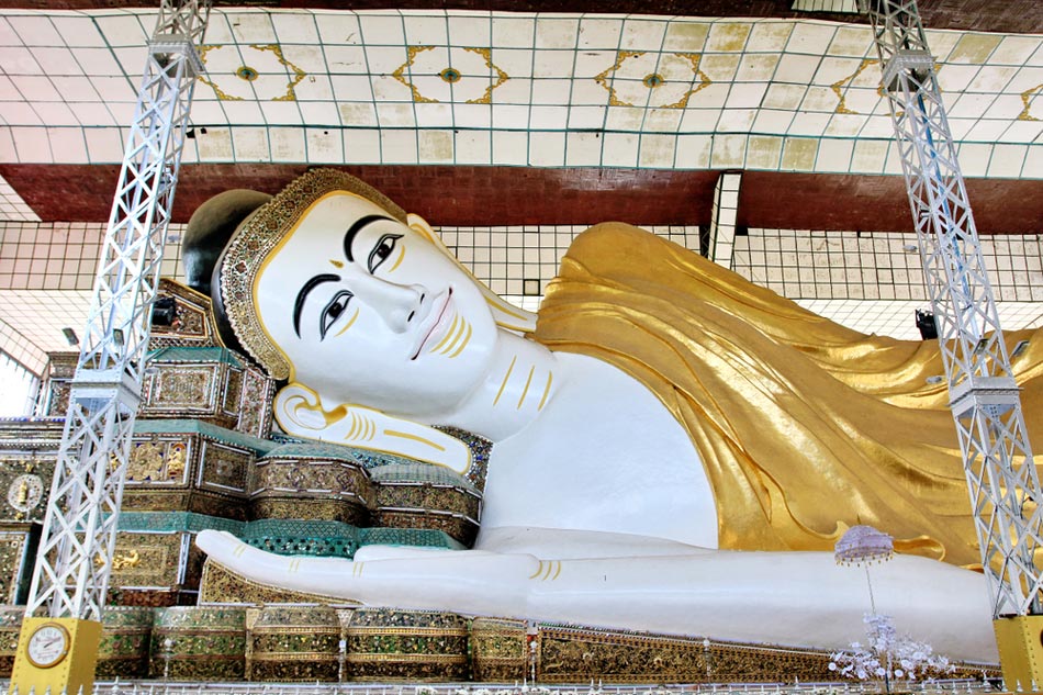 พระพุทธไสยาสน์ชเวตาเลียว (Shwethalyaung Buddha)